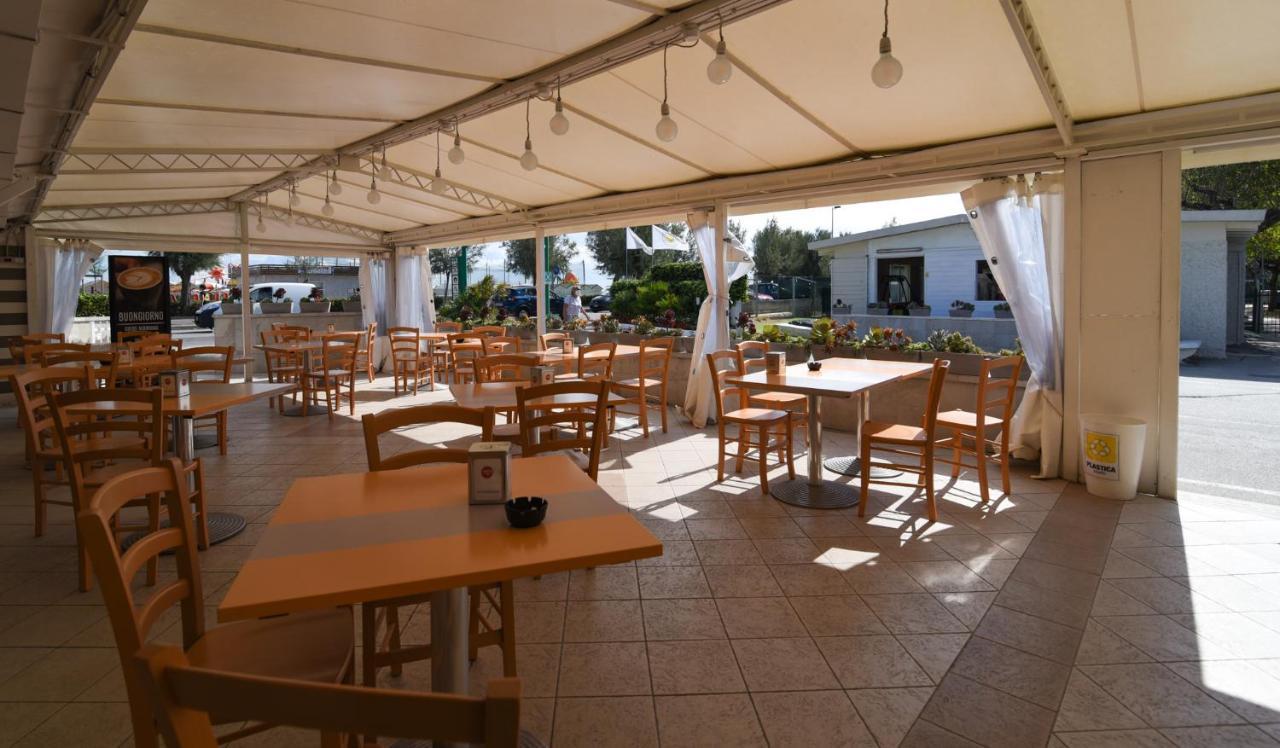 Club Del Sole Riccione Easy Camping Village Buitenkant foto