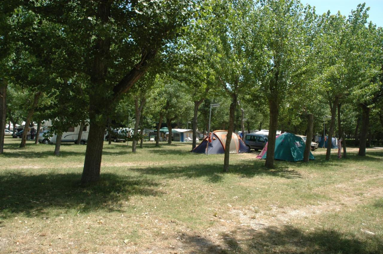 Club Del Sole Riccione Easy Camping Village Buitenkant foto